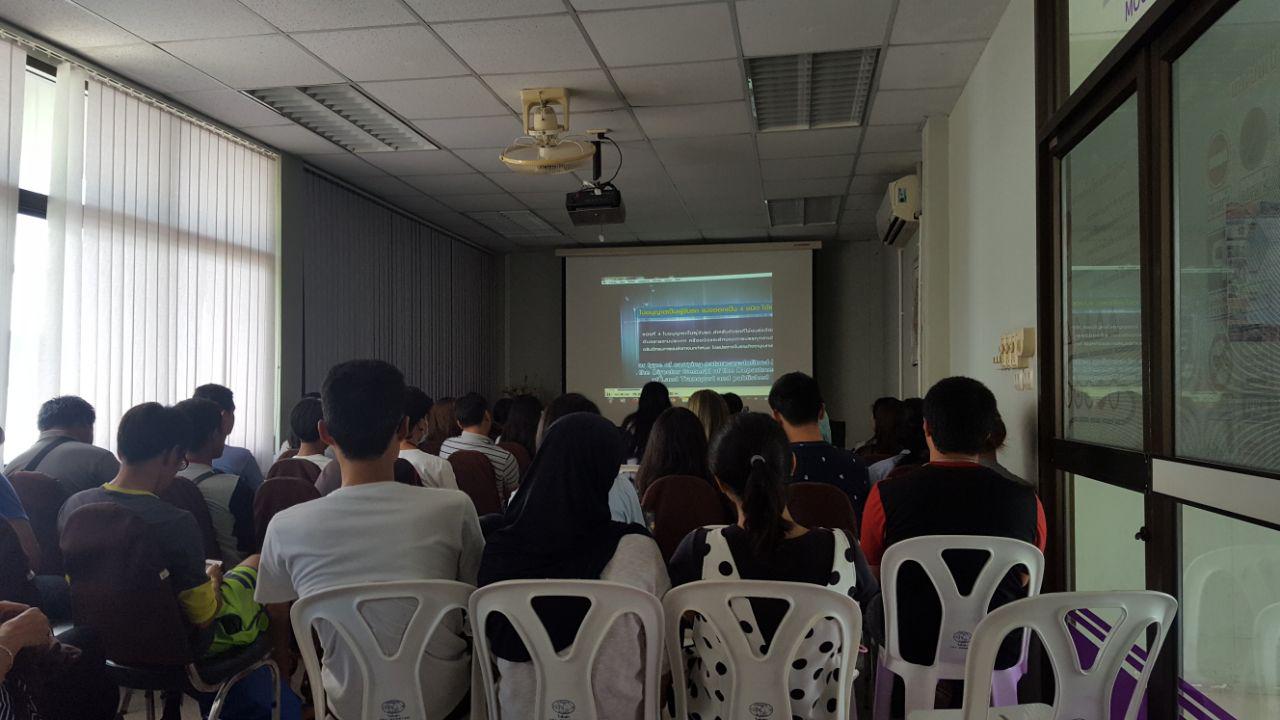Лекция перед экзаменом на права в Таиланде