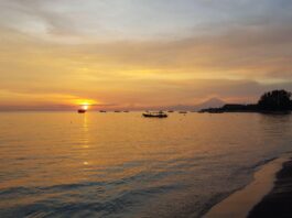 Бали. Вид с острова Гили Эир