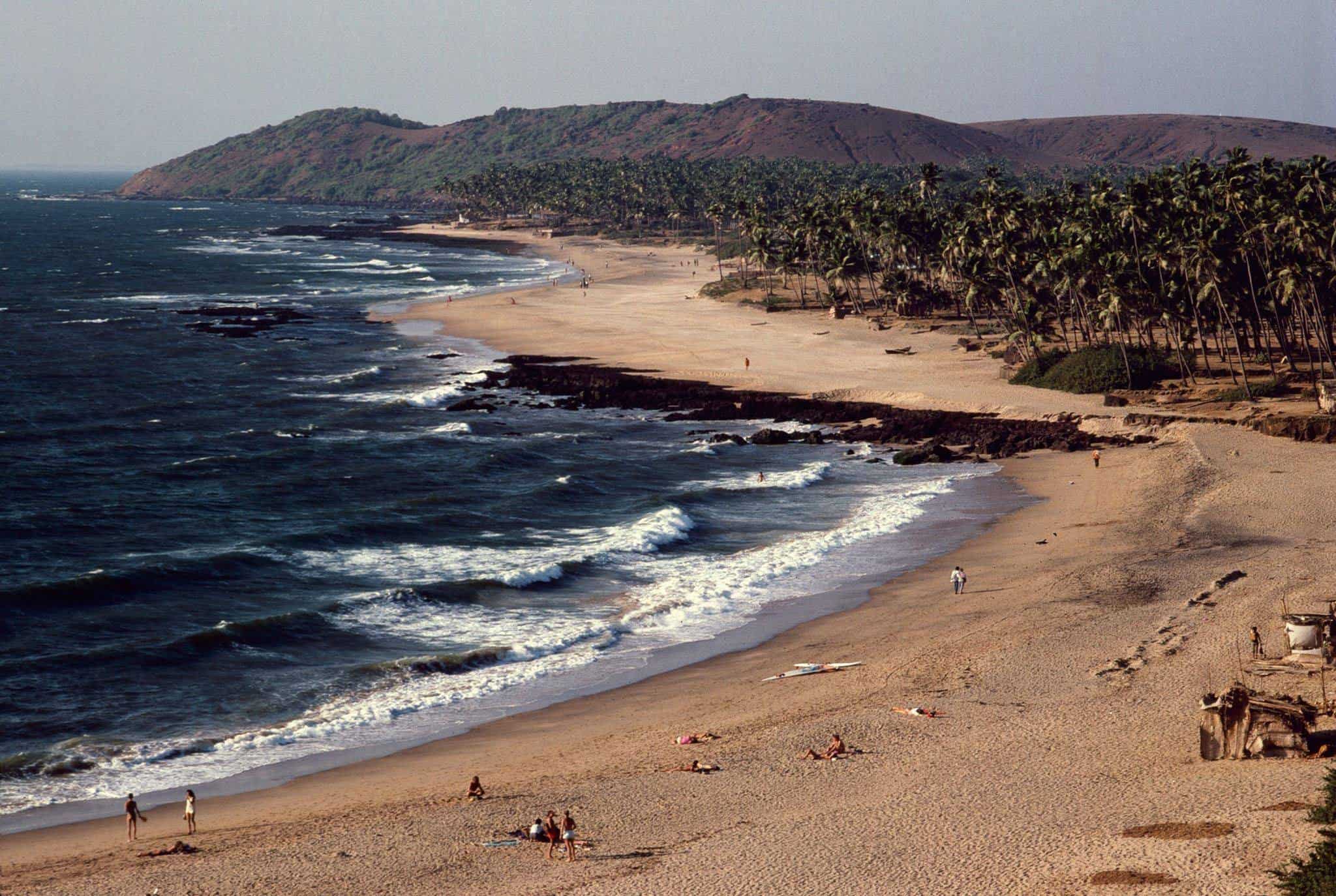 Anjuna Beach, Goa, 1976 (Photo by Michel Hilzinger).