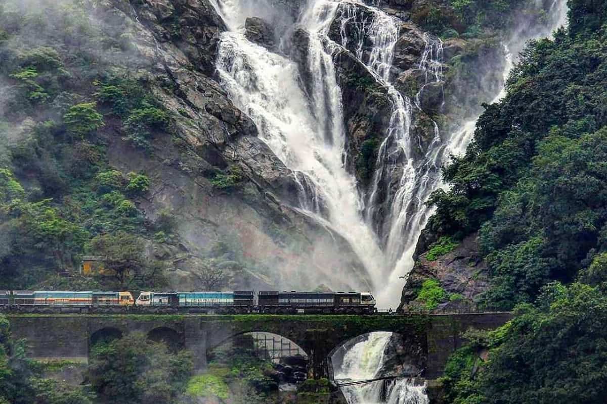 Водопад Дудхсагар - Достопримечательности Гоа