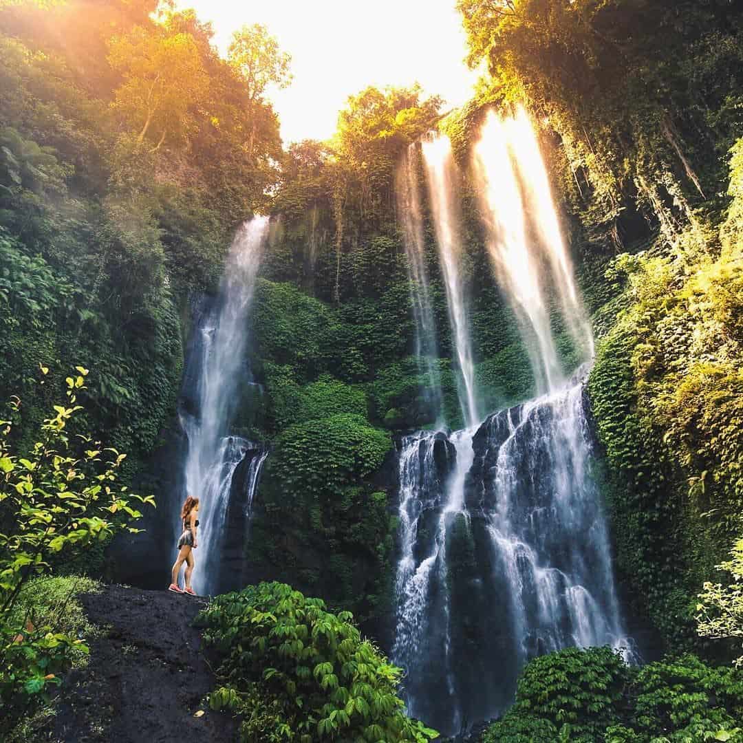 Sekumpul Waterfall - природные достопримечательности Бали