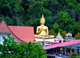 Самые интересные храмы Пхукета Wat Khao Rang