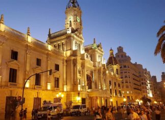 Что посмотреть в Валенсии Достопримечательности Валенсии. Что посмотреть в Валенсии самостоятельно?