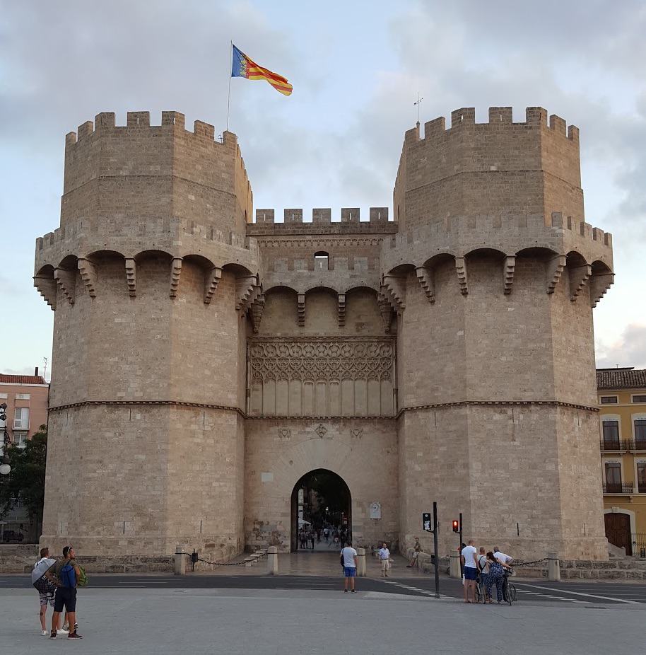 Башни (ворота) Серранос - Torres de Serranos