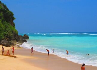 Бизнес виза на Бали: как улететь на Бали во время пандемии Пандава - Pandawa Beach
