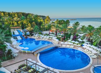 Лучшие отели Алании всё включено Лучшие отели Алании - Вид на бассейны отеля Annabella Diamond Hotel & Spa