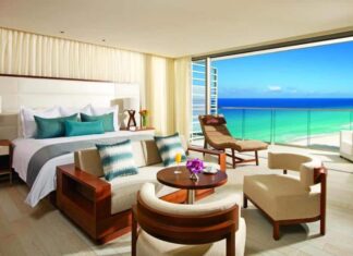 ТОП-10 лучших отелей Канкуна Полулюкс в отеле Secrets the Vine Cancun с видом на океан