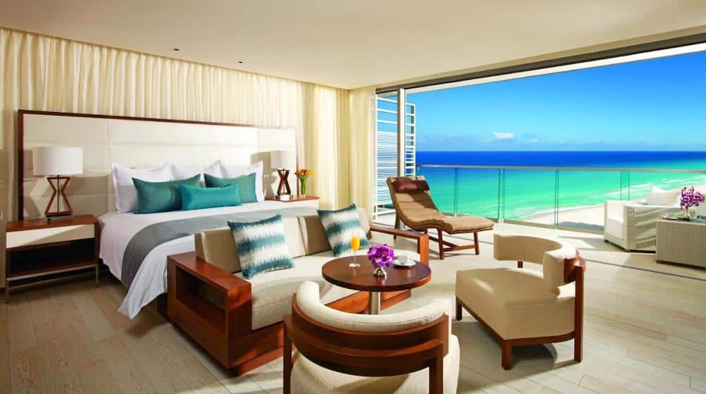 Полулюкс в отеле Secrets the Vine Cancun с видом на океан