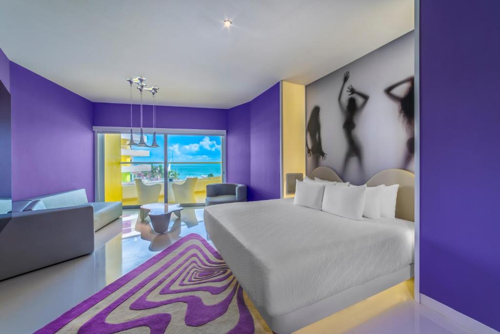 Номер Bash Tower в отеле Temptation Cancun Resort