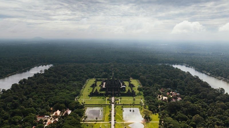 Вид на Ангкор Ват с высоты